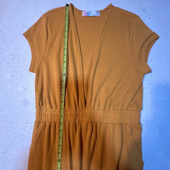 Free People Beach deep V jumpsuit with pockets / excellent condition - Picture 10 of 16